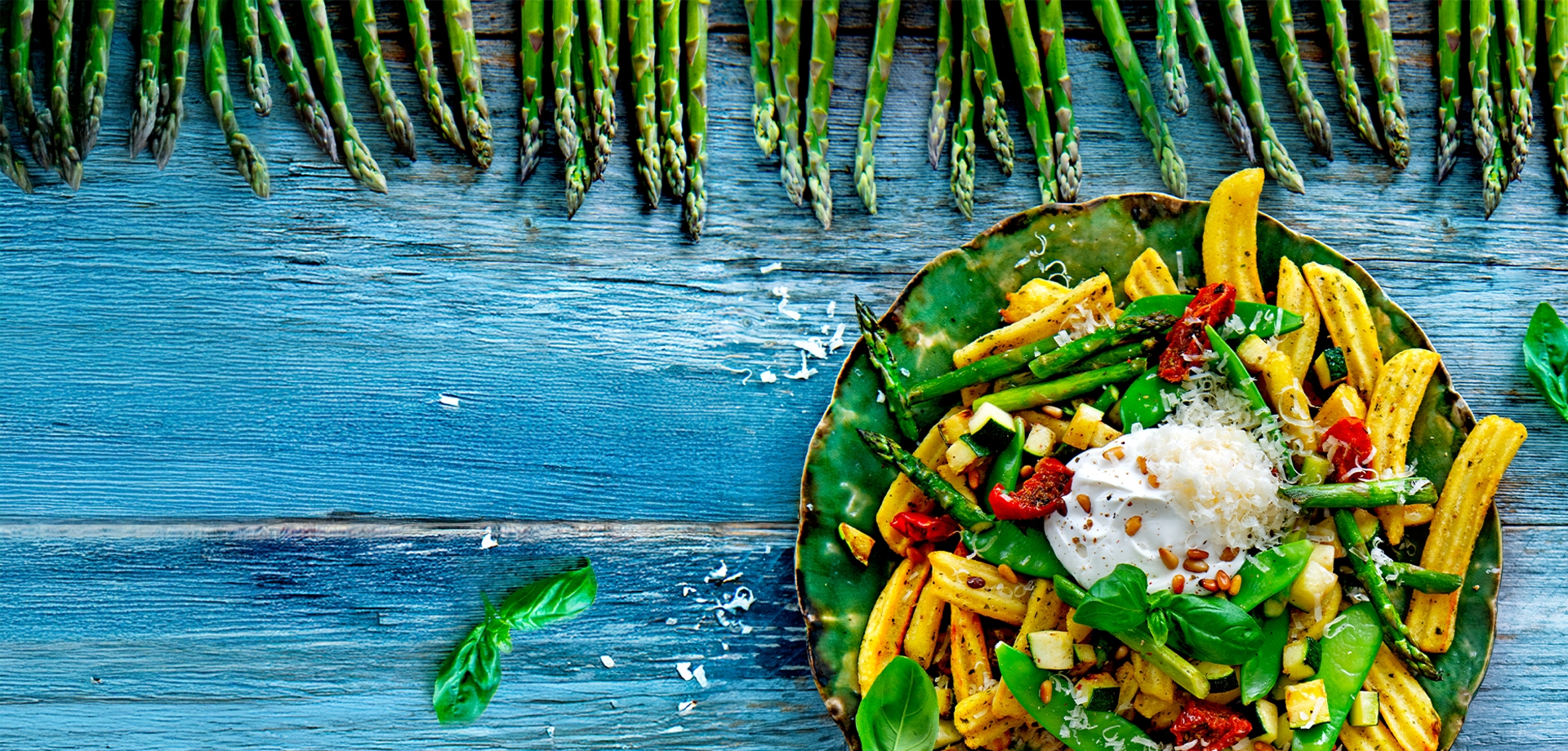 loaded-fries-z-zielonymi-warzywami-i-ricotta