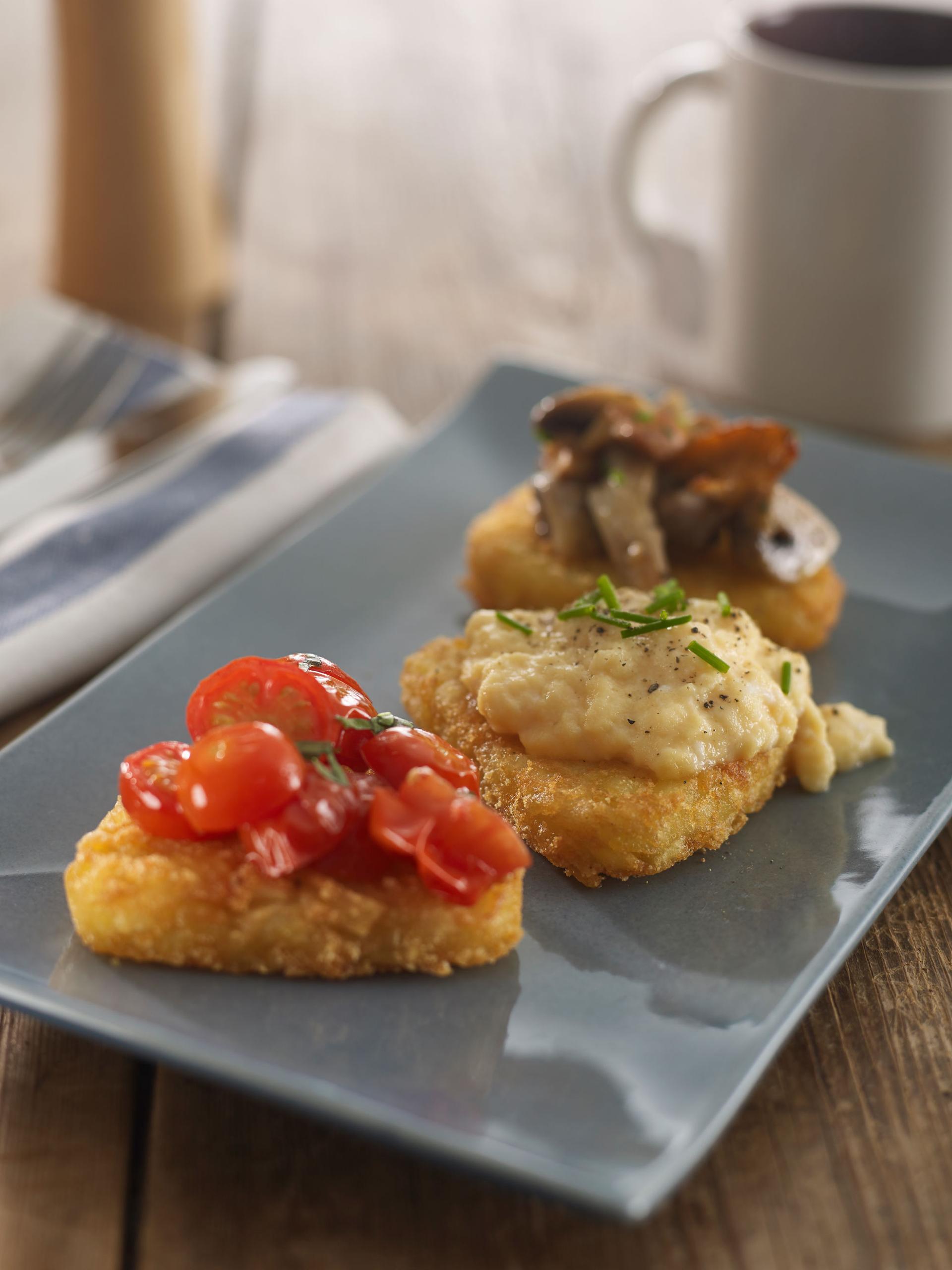 sniadaniowa-bruschetta-na-trojkatnych-plackach-rosti-przepis-aviko