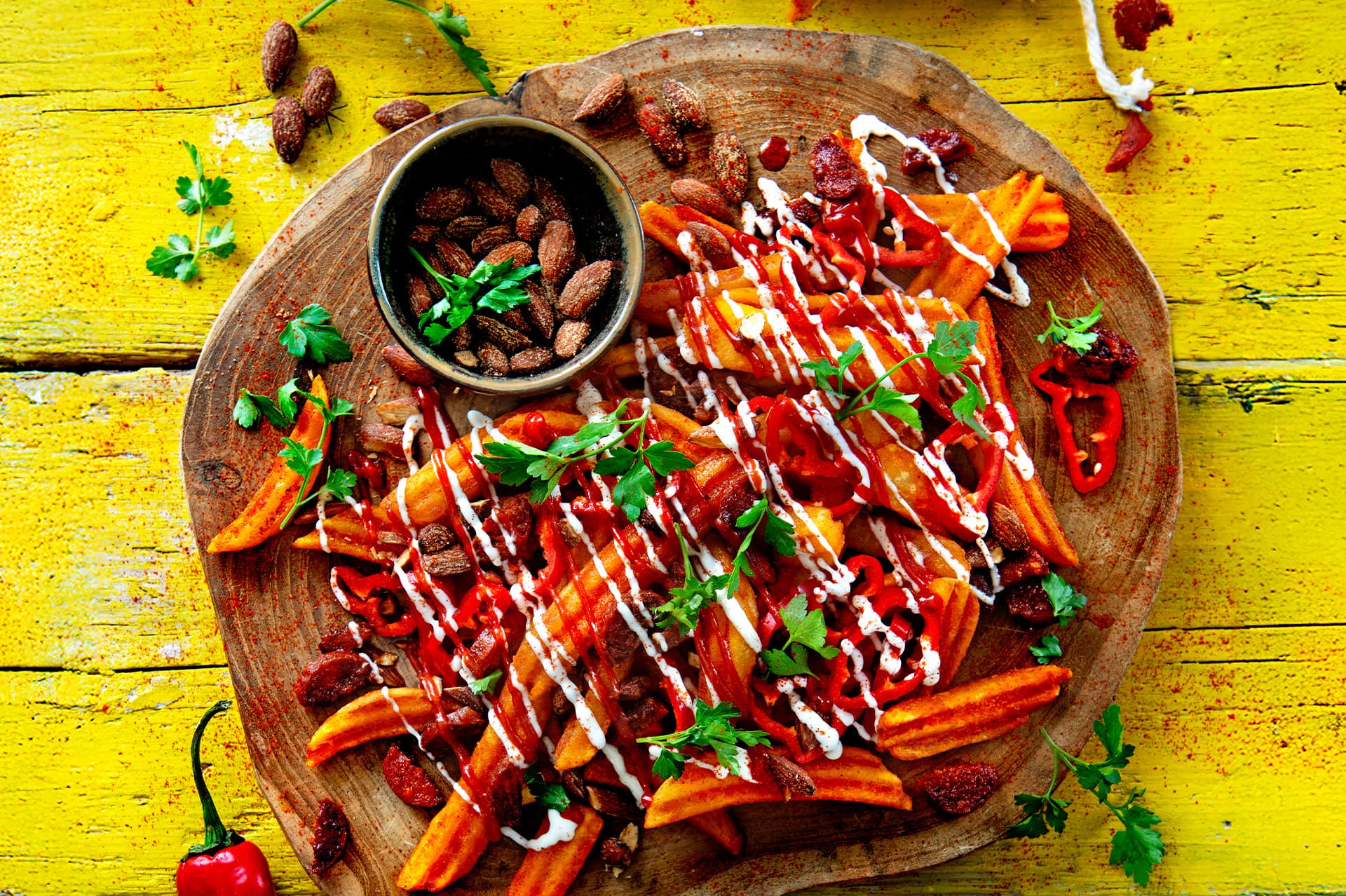 loaded-fries-w-stylu-patatas-bravas