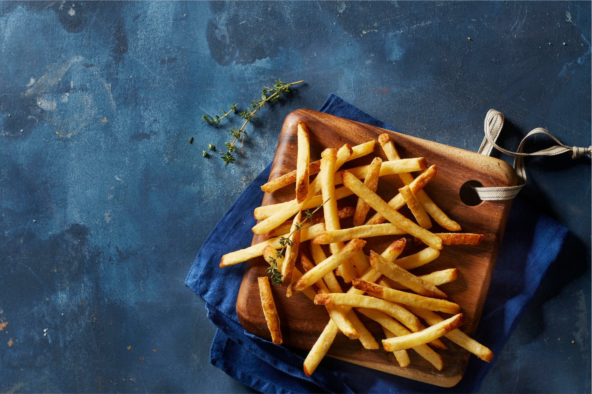 super-chrupiace-frytki-9i5mm-ze-skorka-aviko-serwis