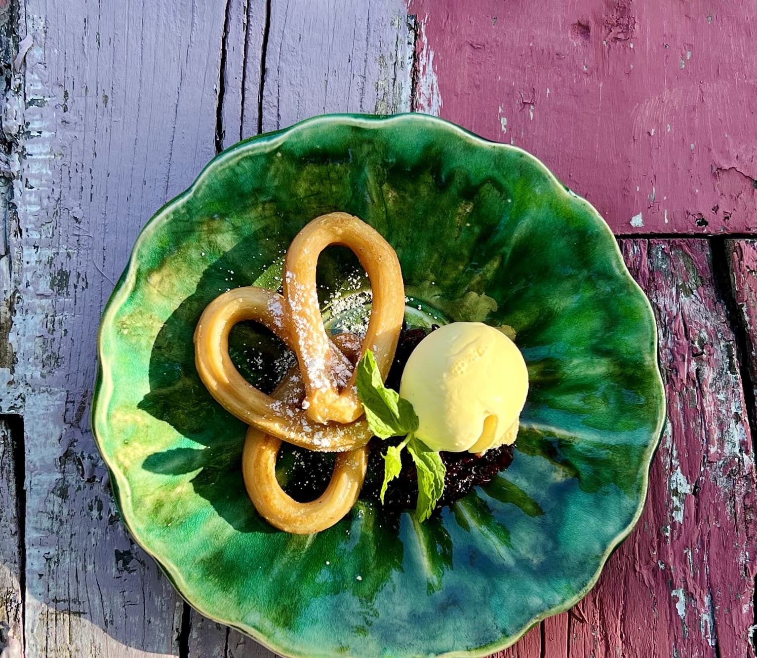 churros-z-sosem-żurawinowym-i-lodami