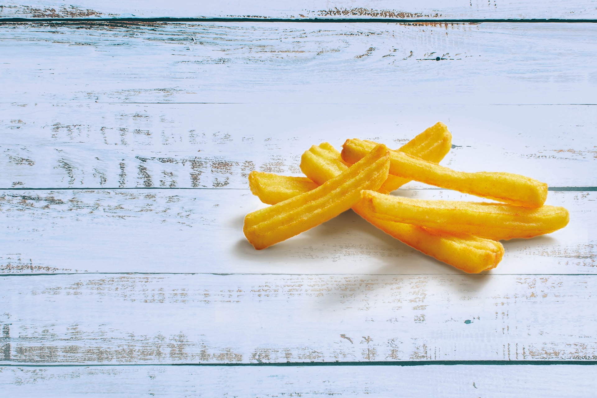 Aviko wavy blends chrupiace_frytki_z_przyprawami_o_smaku_serowo-cebulowym