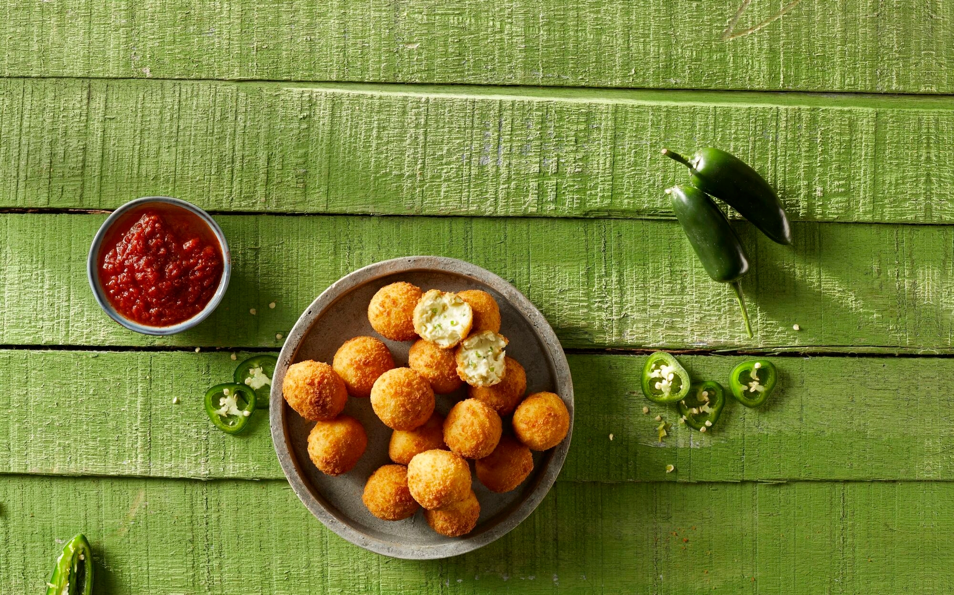 przekaski-nadziewane-serkiem-smietankowym-i-papryczka-jalapeno-aviko-serwis