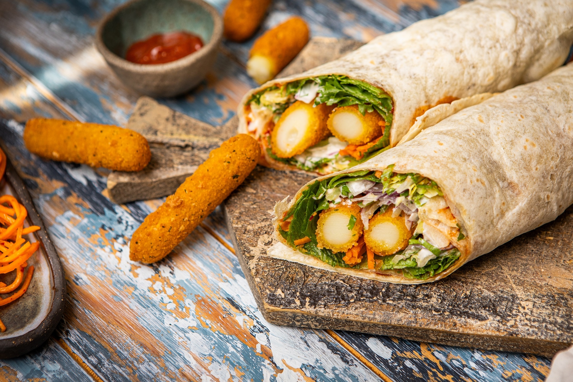 koreańskie roladki z tortilli z paluszkami z serem mozzarella Aviko - przepis Aviko dla gastronomii