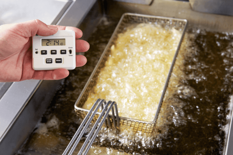 10-aviko-instruktie-friet-bakken_indikatie-frituurtijd-10-c